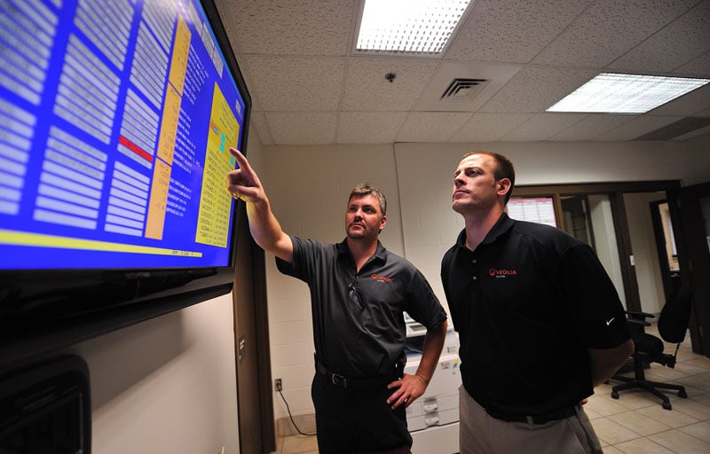 wastewater-treatment-plant-control-room-2